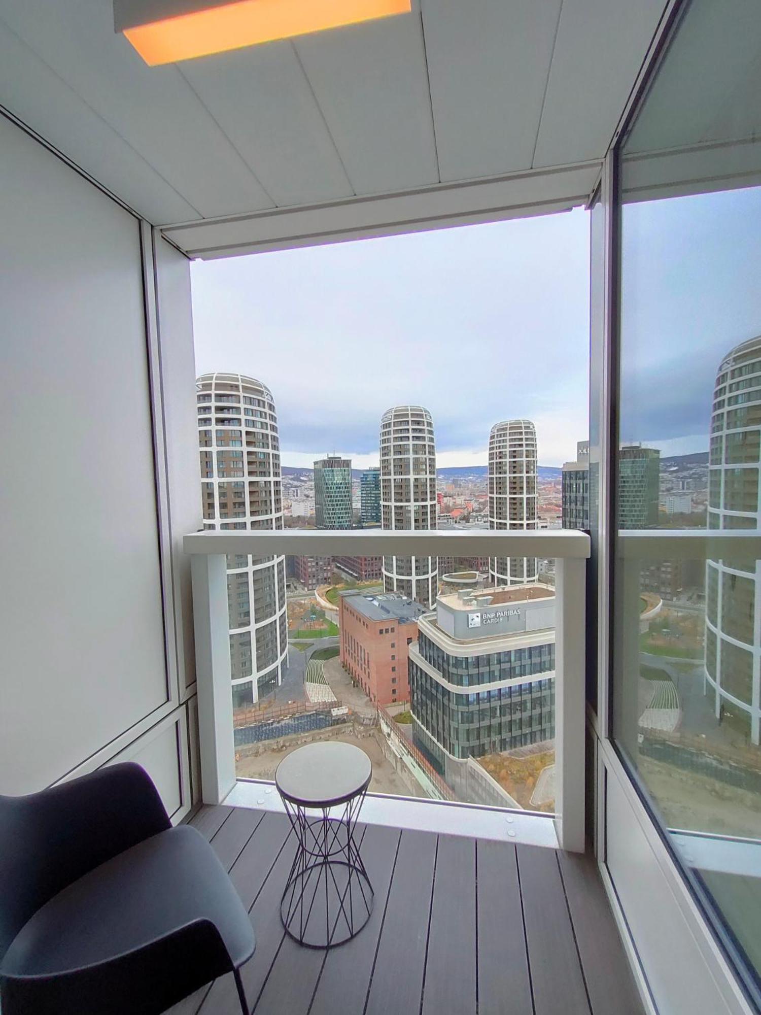 Sag Romantic 22 Floor Panorama City Free Parking Free Wifi Bratislava Eksteriør billede