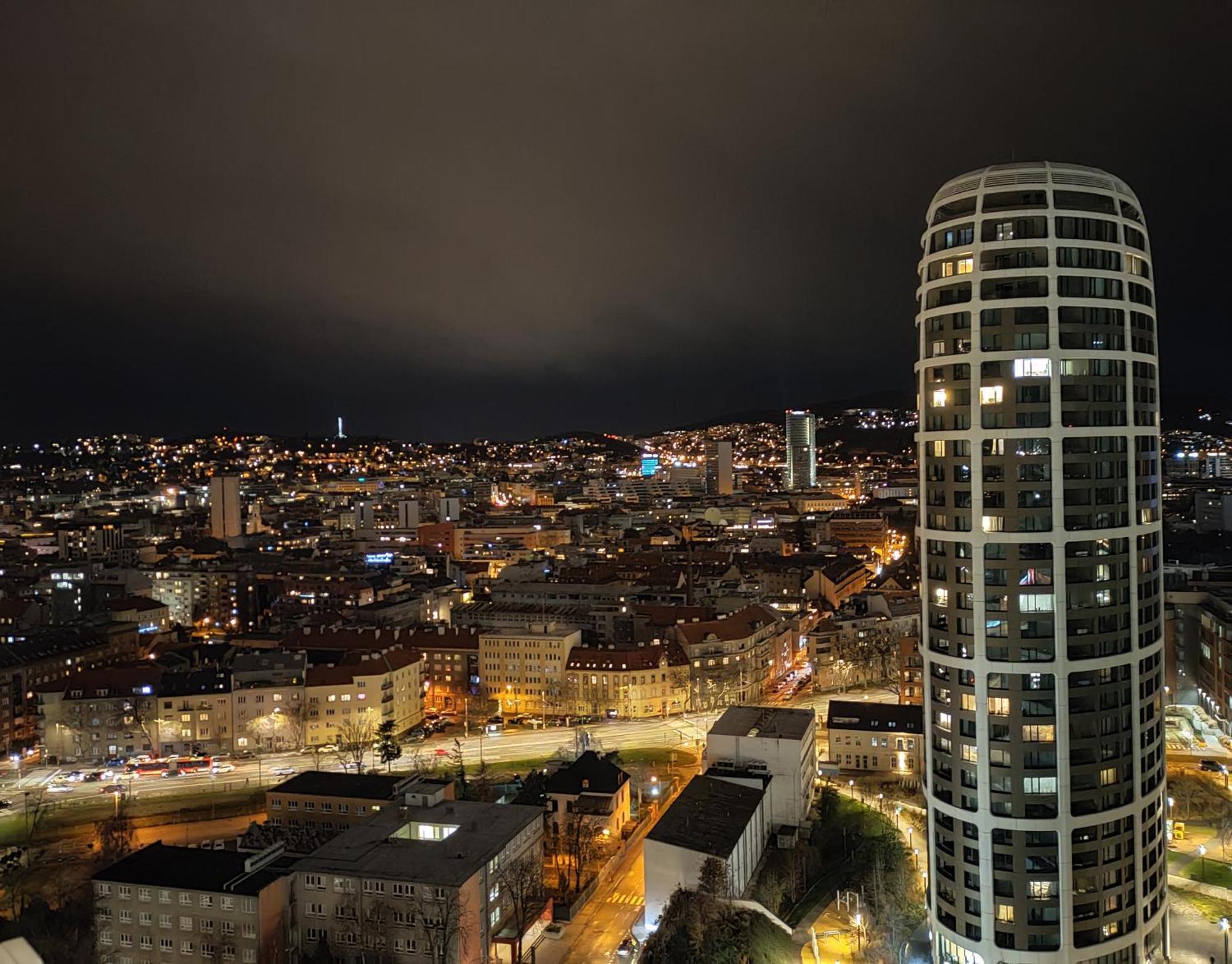 Sag Romantic 22 Floor Panorama City Free Parking Free Wifi Bratislava Eksteriør billede